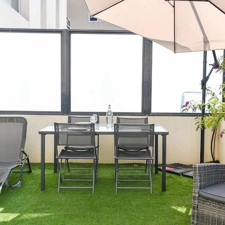 Superbe Appartement Avec Terrasse, Piscine & Parking Prive A Марсилия Екстериор снимка