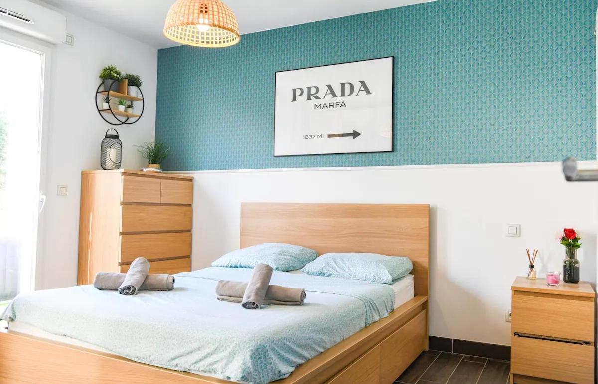 Superbe Appartement Avec Terrasse, Piscine & Parking Prive A Марсилия Екстериор снимка